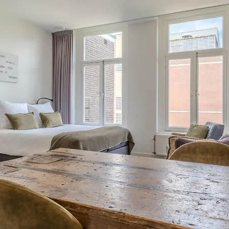 Oranjestaete מלון ניימכן