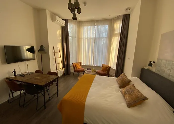 Oranjestaete Hotel 3*