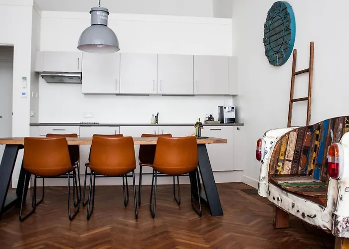 Отель Oranjestaete 3*