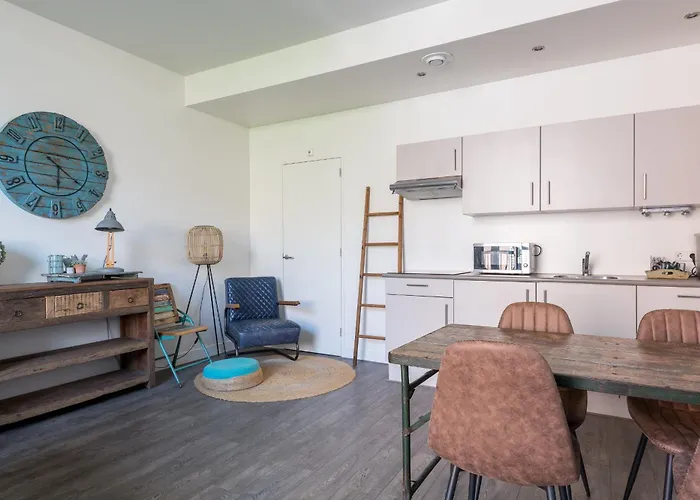 فندق Oranjestaete 3*