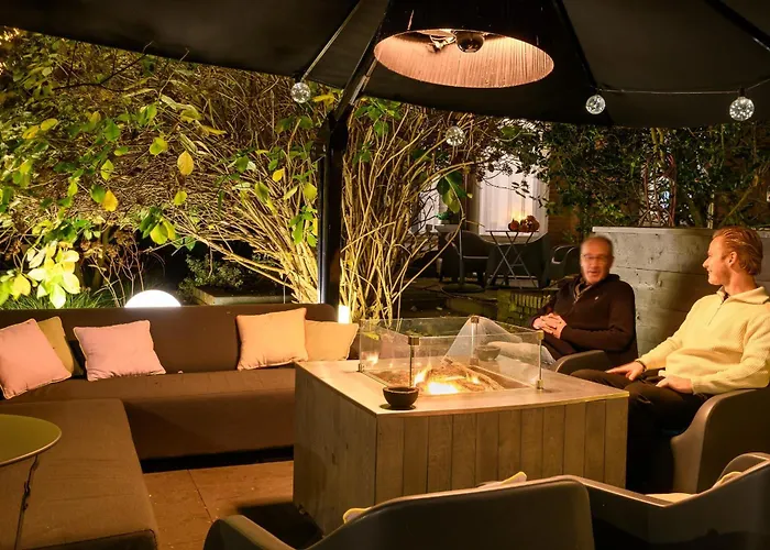 فندق Oranjestaete نايميخين