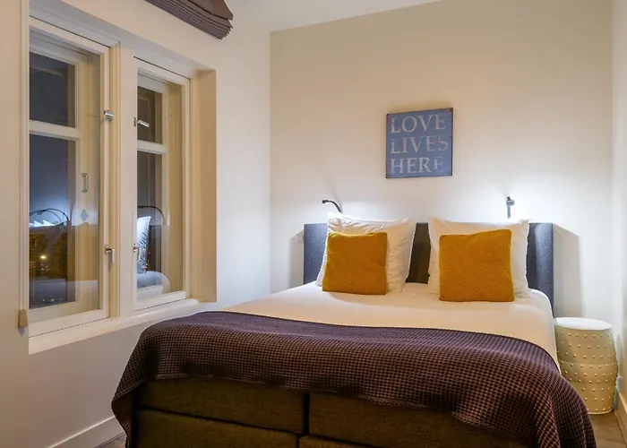 Отель Oranjestaete Неймеген