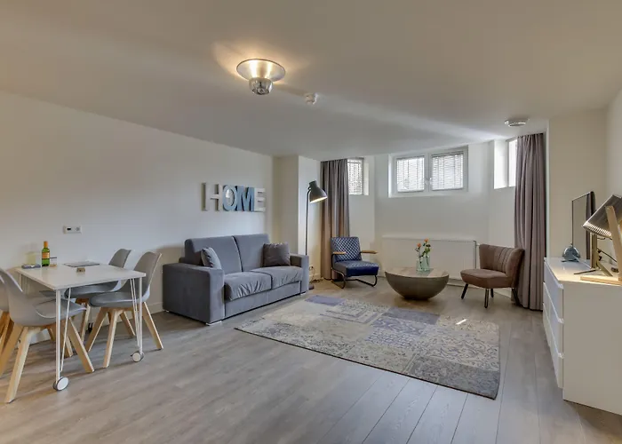 Hotel Oranjestaete 3*