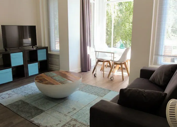 Hotel Oranjestaete 3*