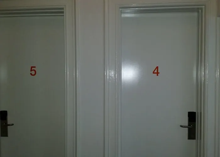 Отель Oranjestaete